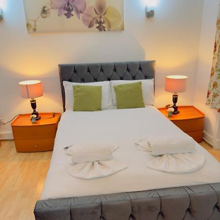 Bright Budget Studio Apartment In Central Londýn Exteriér fotografie